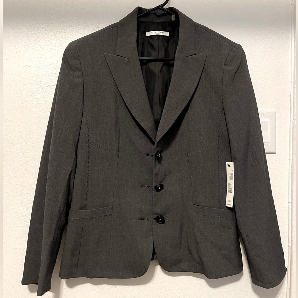 Gray women’s blazer, size 10P